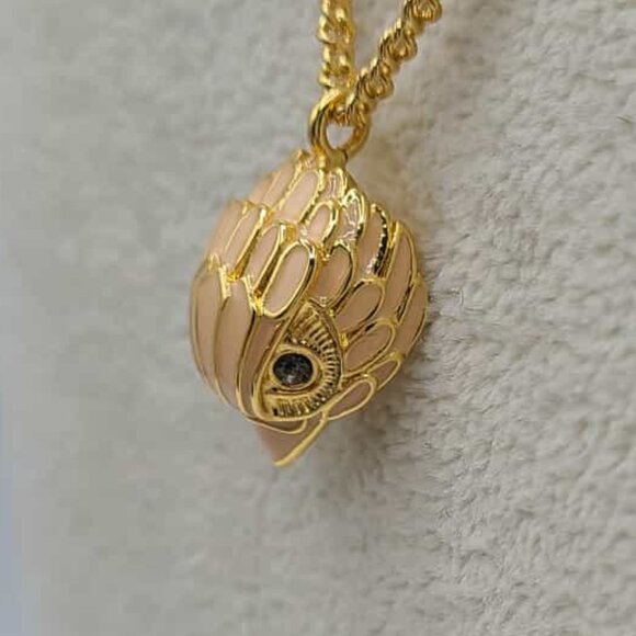 Pink Enamel Gold Tone Eagle Pendant Necklace NWT!  NEW! - Picture 7 of 9